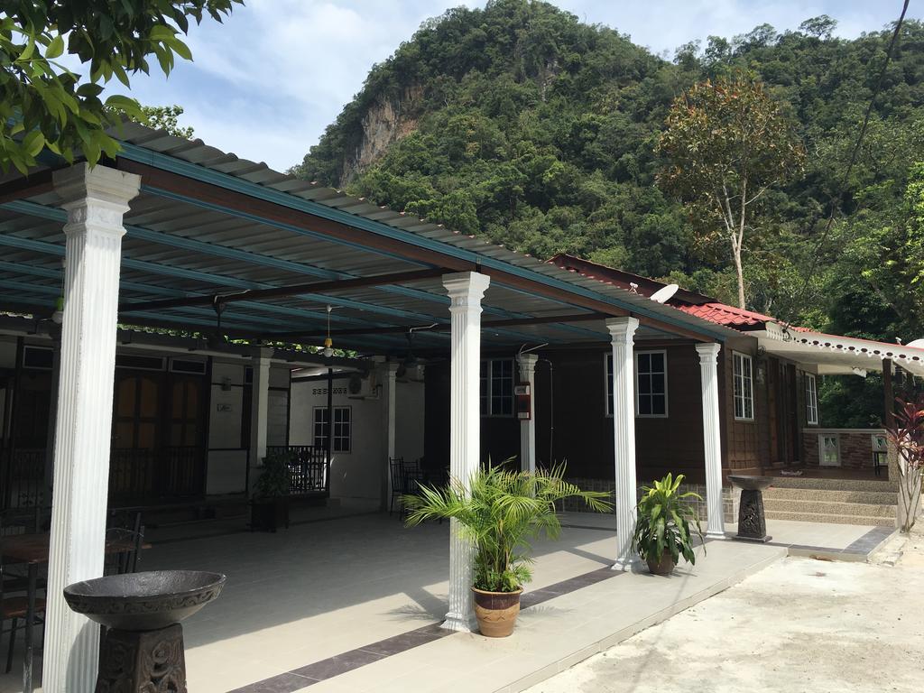 Sri Kilim Resthouse And Homestay Langkawi Exterior photo